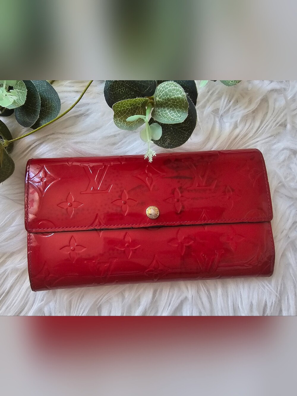 Louis Vuitton Red Vernis Monogram Snap Continental Wallet